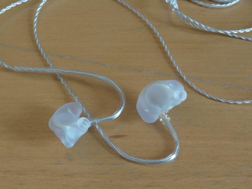 ASG-1 earphones