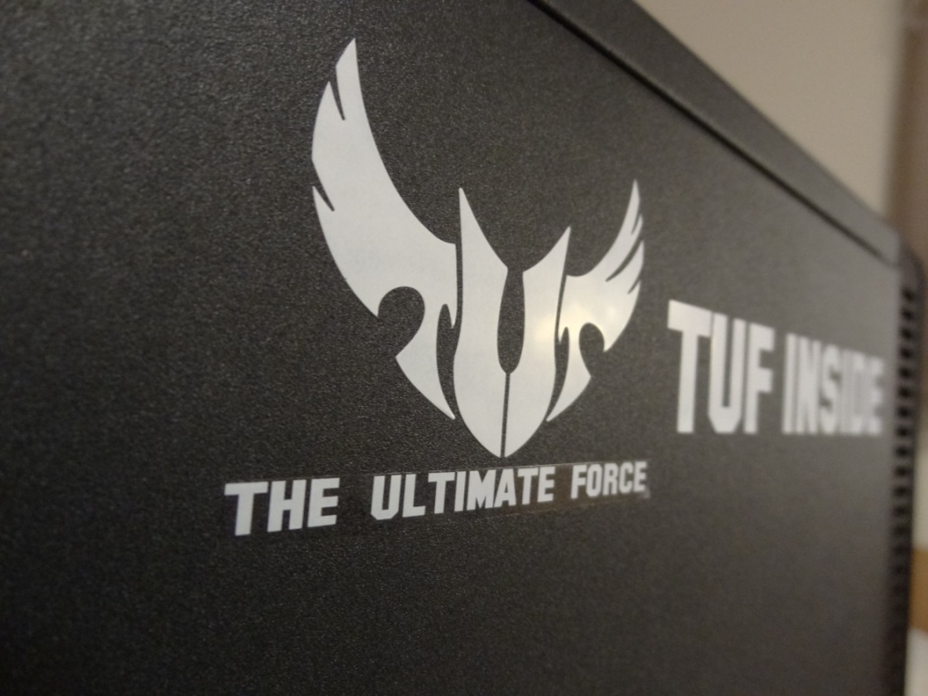 Quality gaming. Логотип Ultimate Force. Обои на ноутбук игровые ASUS TUF. ASUS TUF логотип. Обои для игрового ноутбука асус туф.