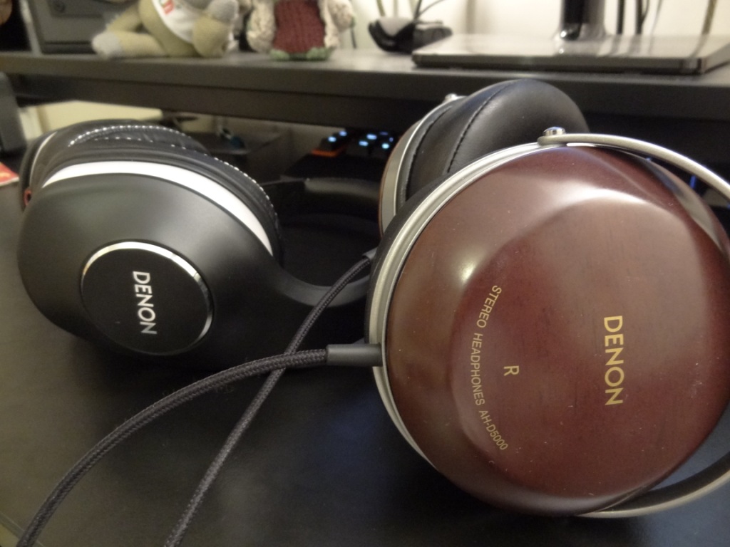 Denon AH-D600 - Side by side with D2K