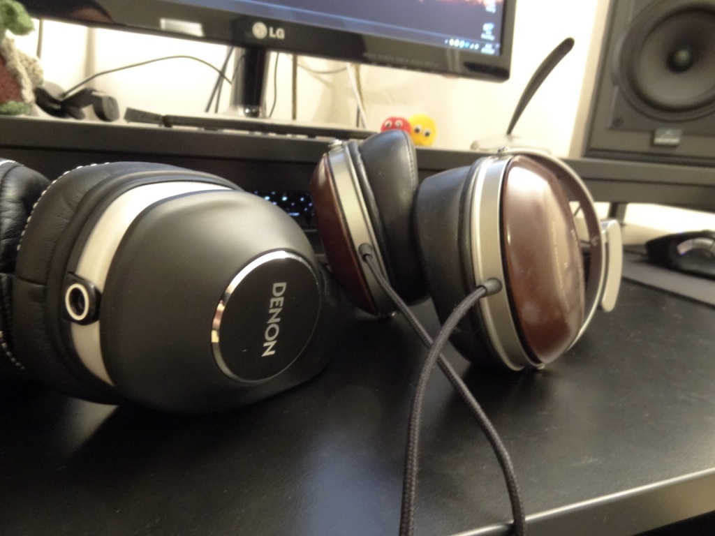 Denon AH-D600 - Side by side with D2K