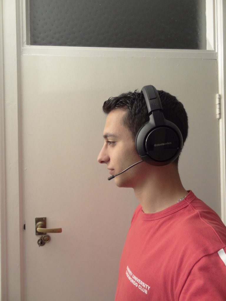 SteelSeries H Wireless - Using the headset