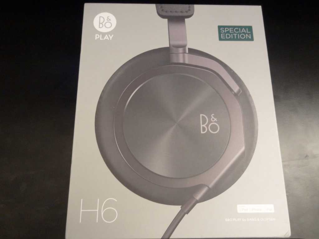 Review of the Bang & Olufsen special-edition green BeoPlay H6 