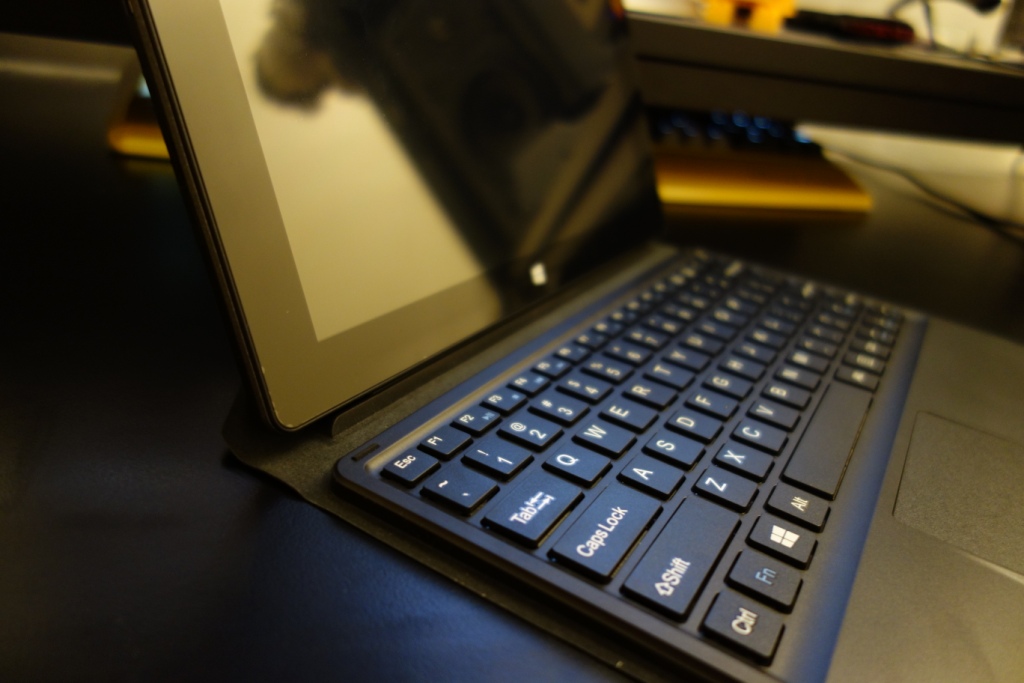 iRULU Walknbook 2 - Keyboard Stand with Tablet