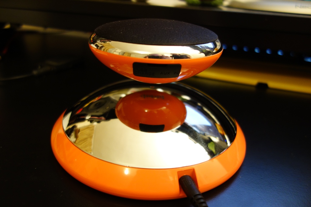 PUMP Air Levitating Bluetooth Speaker - Levitating speaker